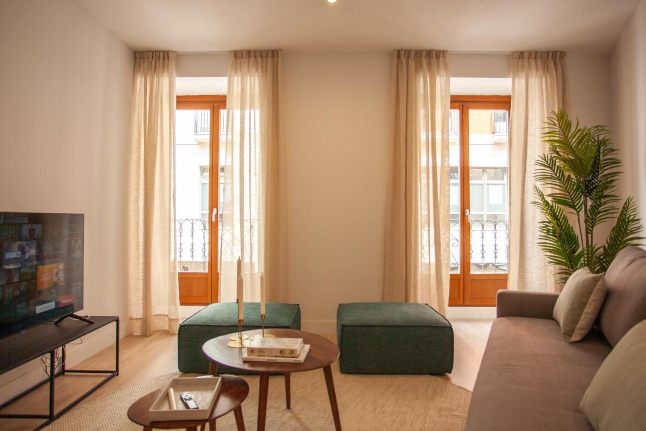 Apartment In Chamberi Madrid Room photo
